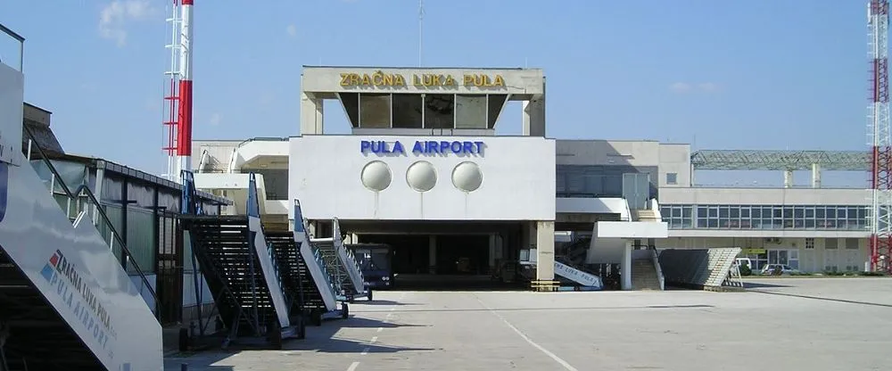 EasyJet Airlines PUY Terminal – Pula Airport